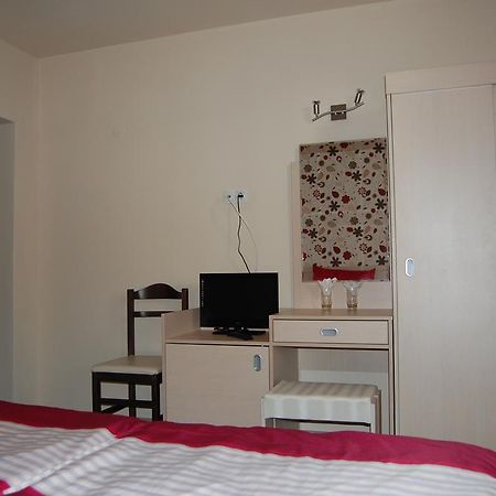 Rozovata Kashta Hotel Kjustendil Esterno foto