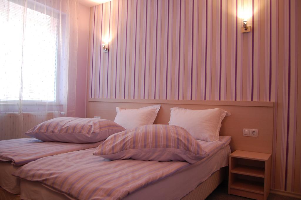 Rozovata Kashta Hotel Kjustendil Esterno foto