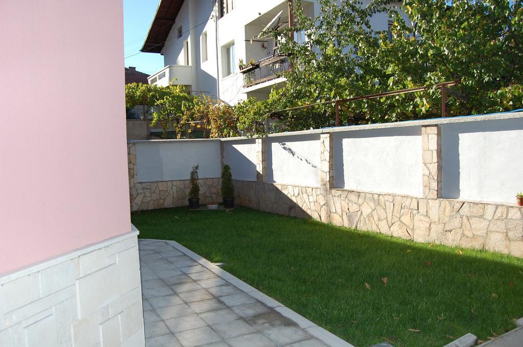 Rozovata Kashta Hotel Kjustendil Esterno foto